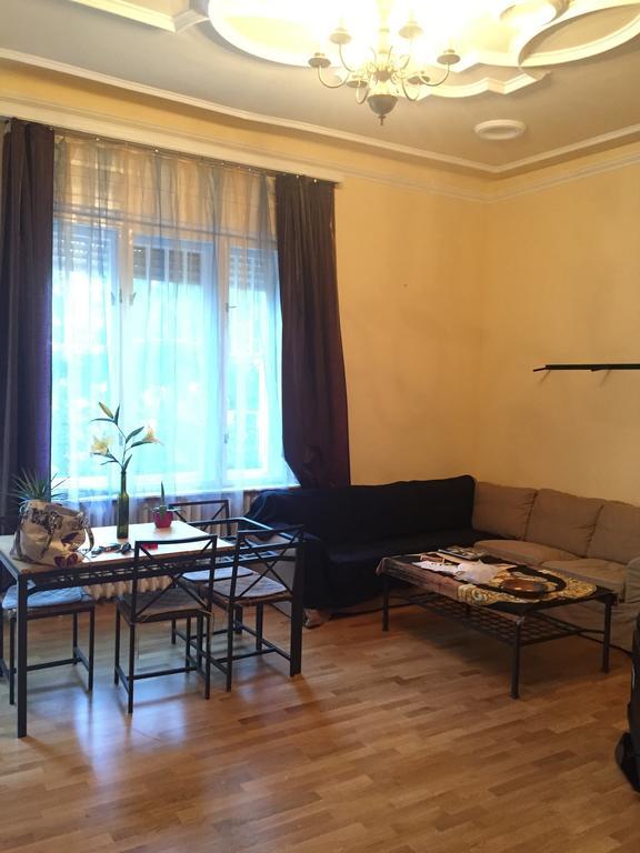 Hotel Rose Valley Budapest Esterno foto